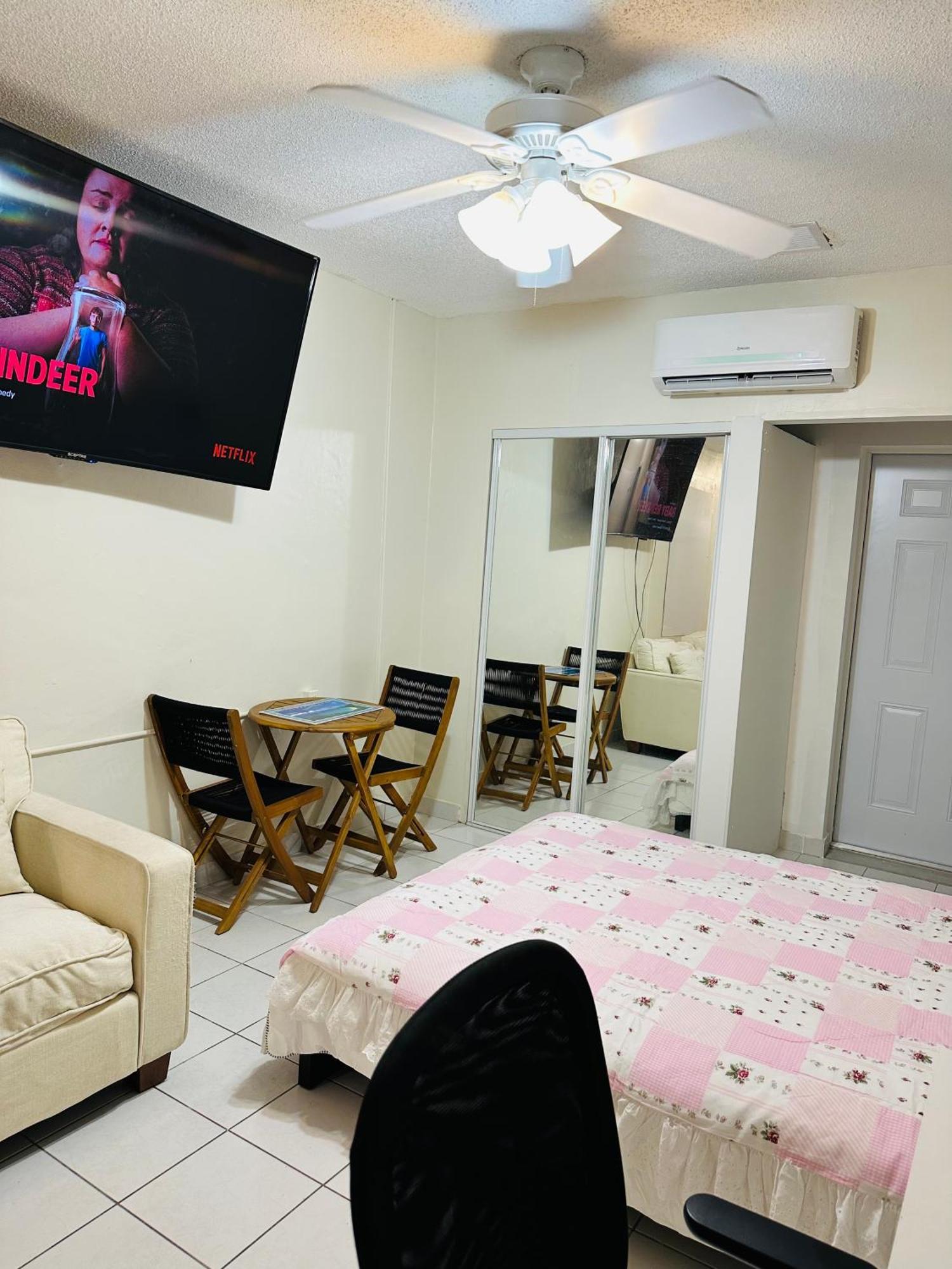 Lovely Apartment With Free Parking Miami Exterior foto